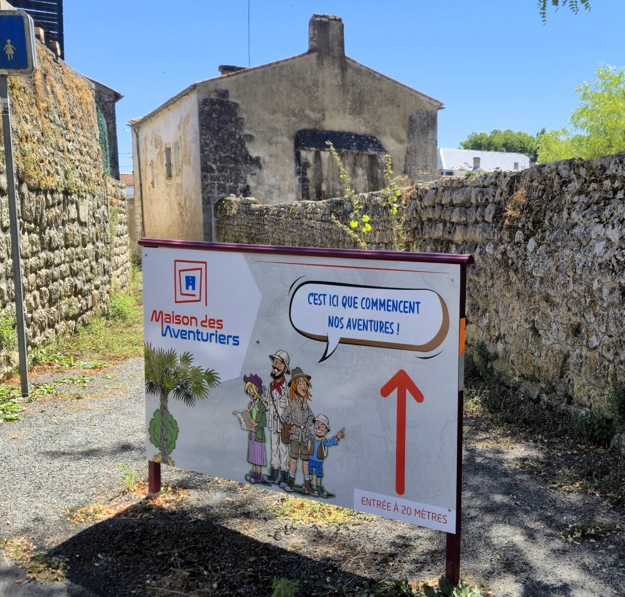 Panneau de signalétique Rue du Sénéchal